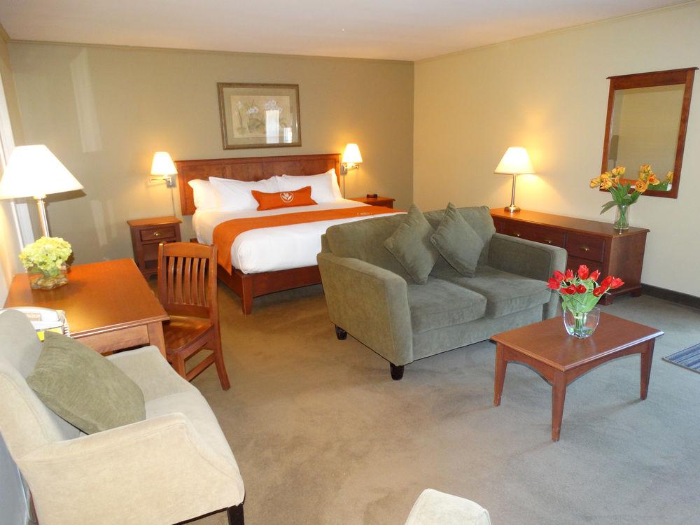 Amsterdam Inn & Suites Moncton Exteriör bild