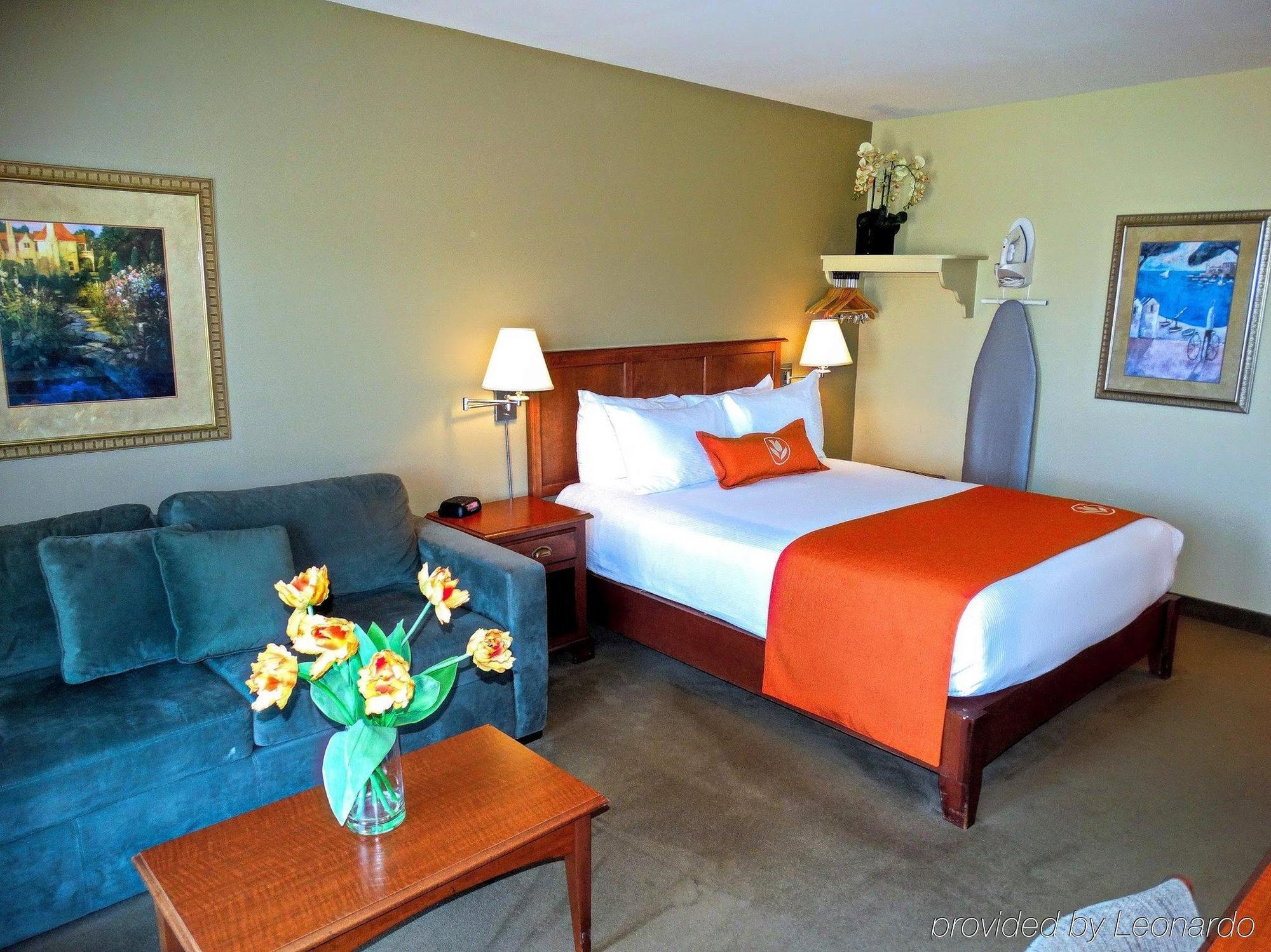 Amsterdam Inn & Suites Moncton Exteriör bild