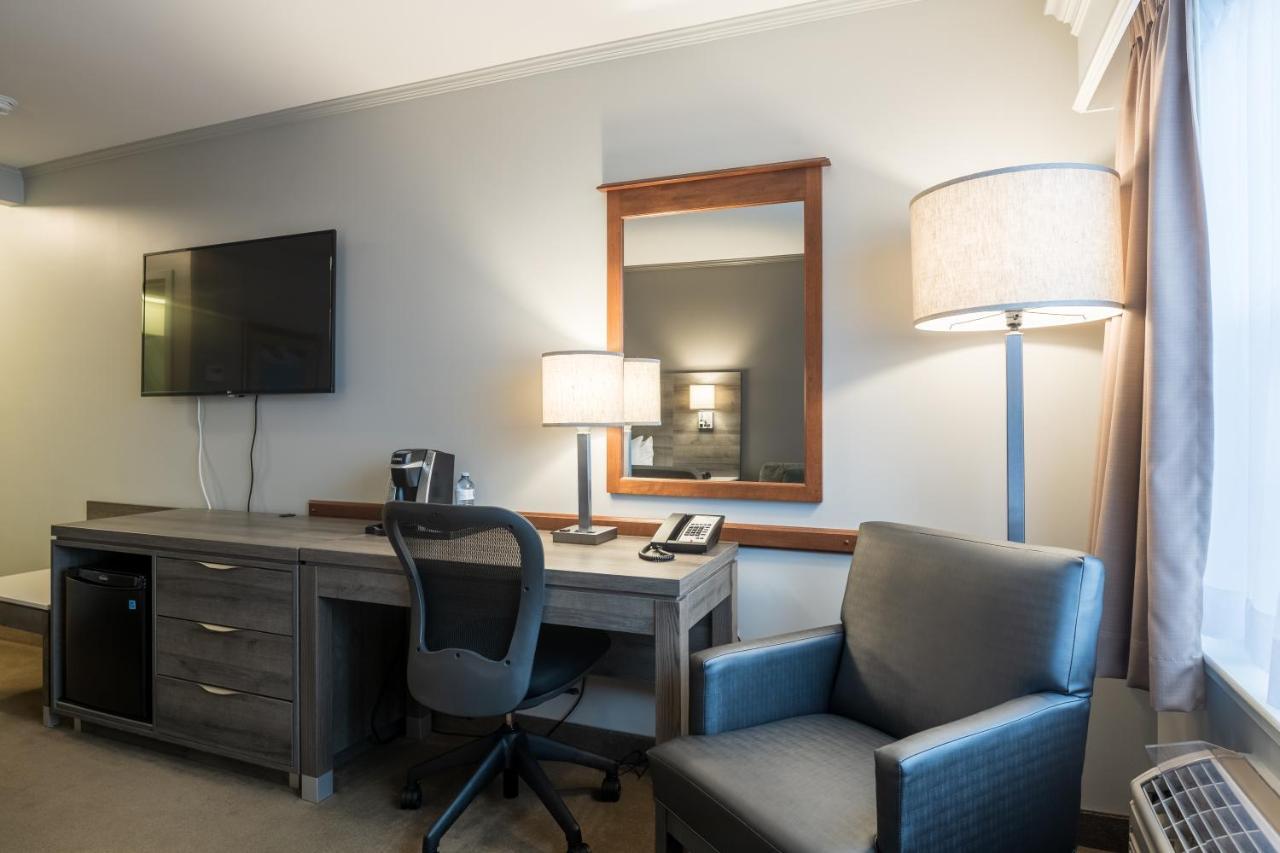Amsterdam Inn & Suites Moncton Exteriör bild